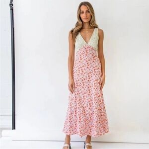 Vrg Grl Floral V-Neck Maxi Dress in Pink and Cream